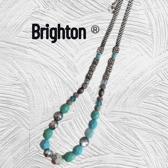 Brighton Soho Howlite Beaded Short Necklace  Like New - Picture 9 of 13
